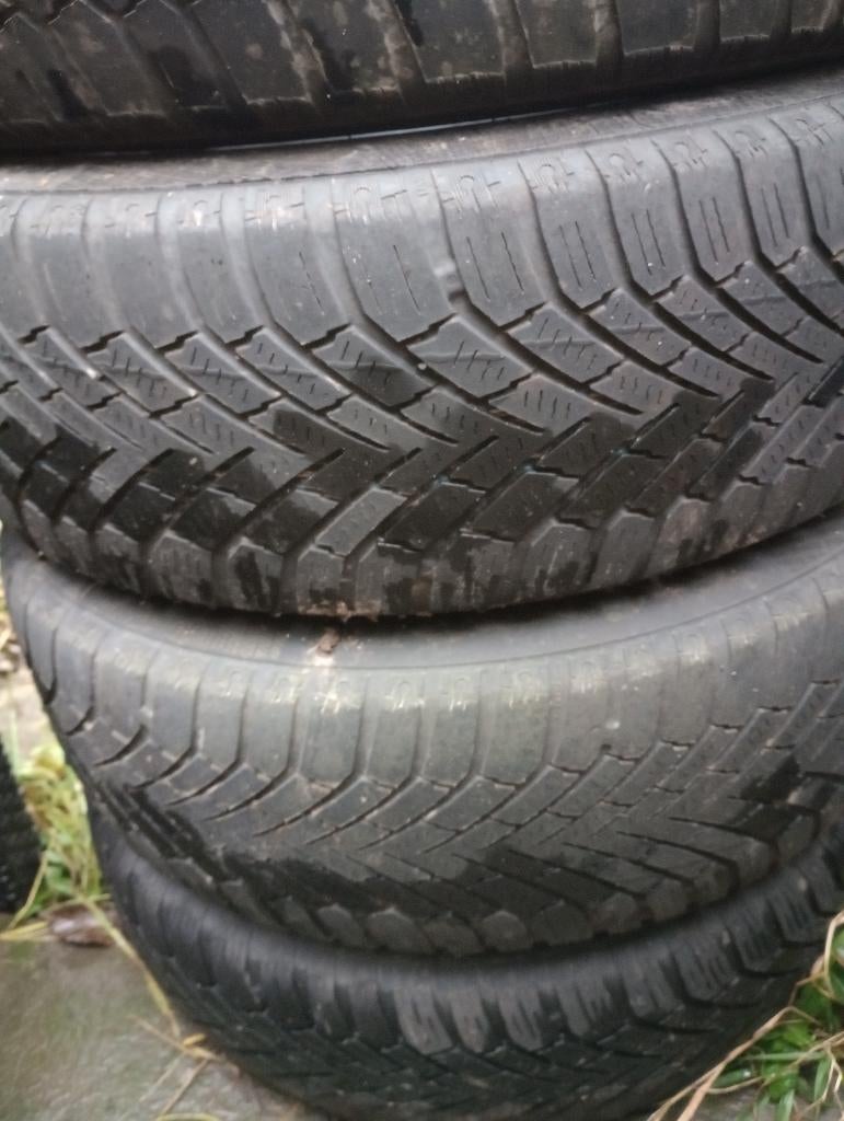 4 pneus hiver sur jantes (2 x 185/60 R15 & 2 x 165/65 R15), Auto-onderdelen, Banden en Velgen, Ophalen, Gebruikt, 15 inch, Band(en)