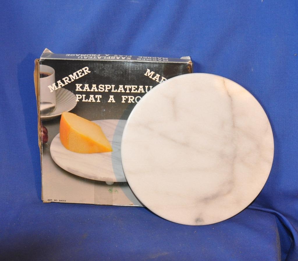 plat a fromage rond en marbre neuf, Enlèvement ou Envoi, Neuf, Autres matériaux, Autres types