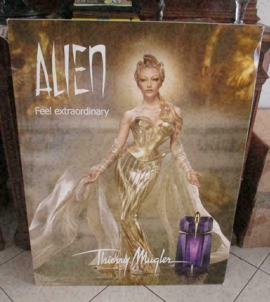 Mooi Reclame Paneel 'Alien - Thierry Mugler' - 113x87, Ophalen of Verzenden, Zo goed als nieuw, Reclamebord