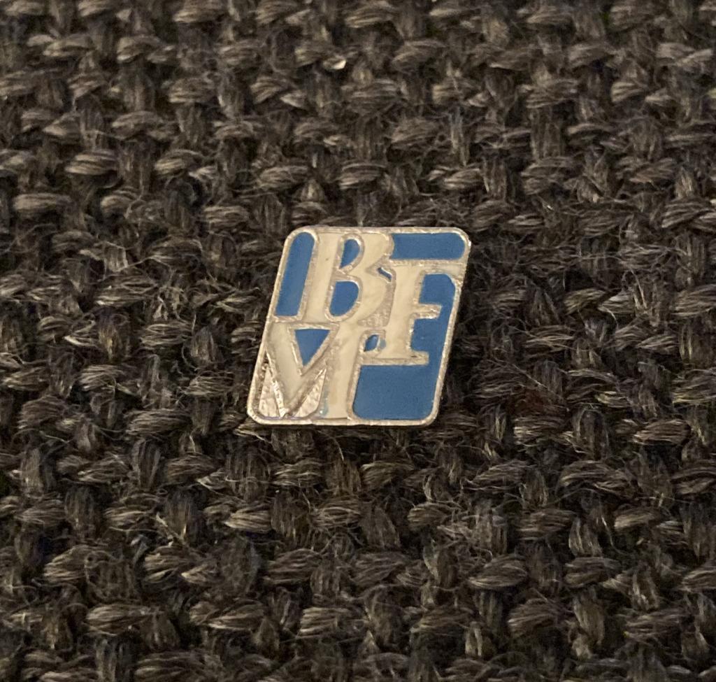 PIN - BMF - BFM, Envoi, Utilisé, Autres sujets/thèmes, Insigne ou Pin's
