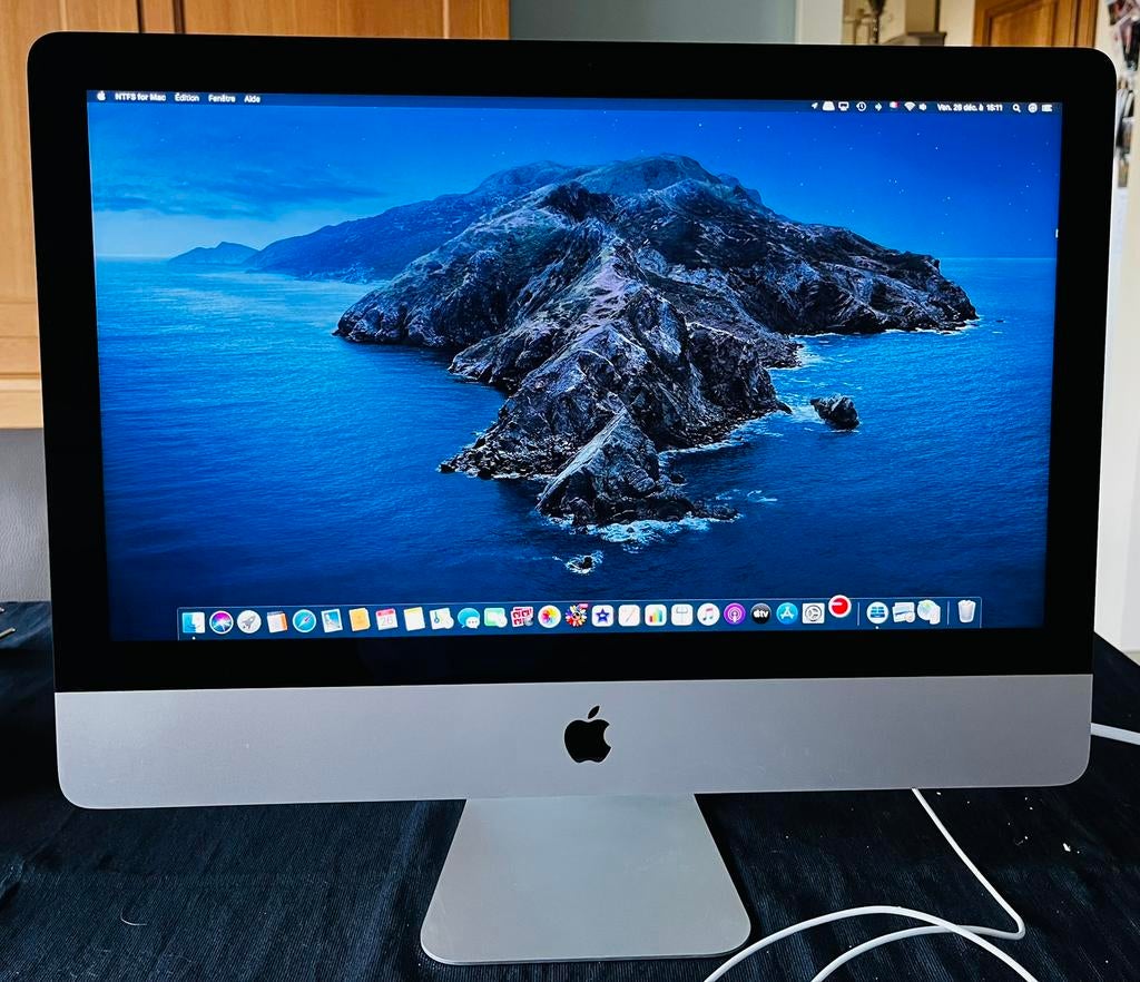 iMac 21,5 pouces (Late 2013), Computers en Software, Apple Desktops, Ophalen, Gebruikt, 2 tot 3 Ghz, 8 GB