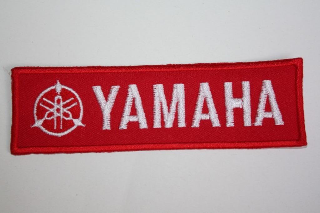 Ecusson Yamaha rouge - 120 x 35 mm, Motos, Enlèvement ou Envoi, Neuf