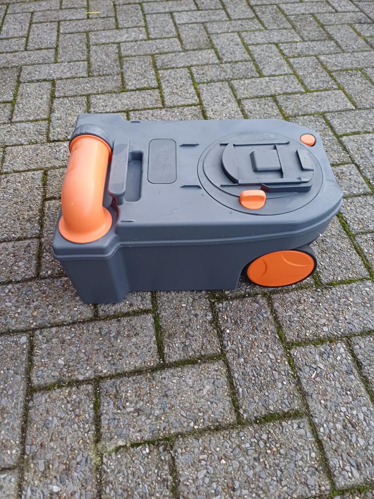 chemische toilet casette, Caravans en Kamperen, Ophalen, Zo goed als nieuw