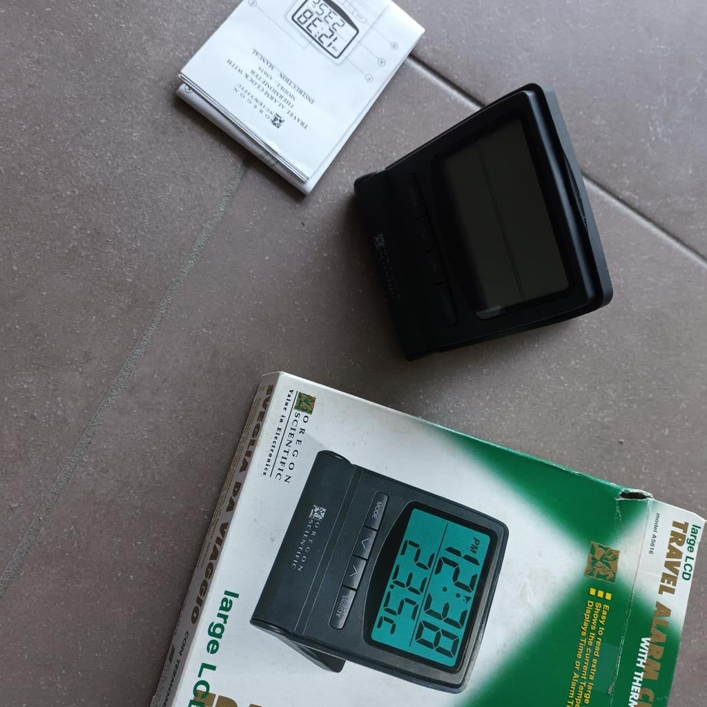 Travel alarm clock, Ophalen of Verzenden, Zo goed als nieuw