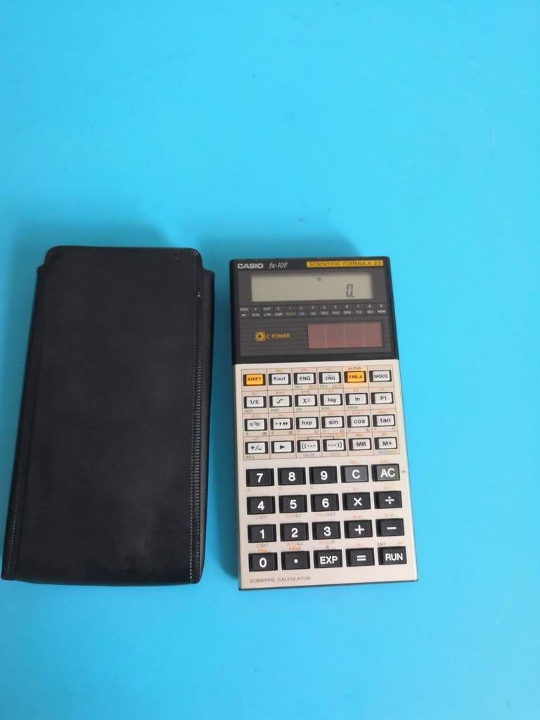 Casio fx 10f, Diversen, Rekenmachines, Ophalen of Verzenden, Zo goed als nieuw