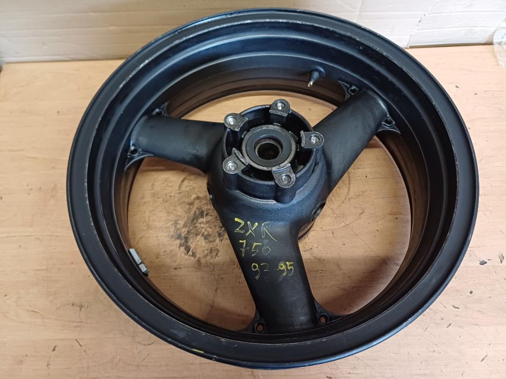 kawasaki zxr 750 model '93-'95 achterwiel velg zwart, Ophalen of Verzenden, Gebruikt