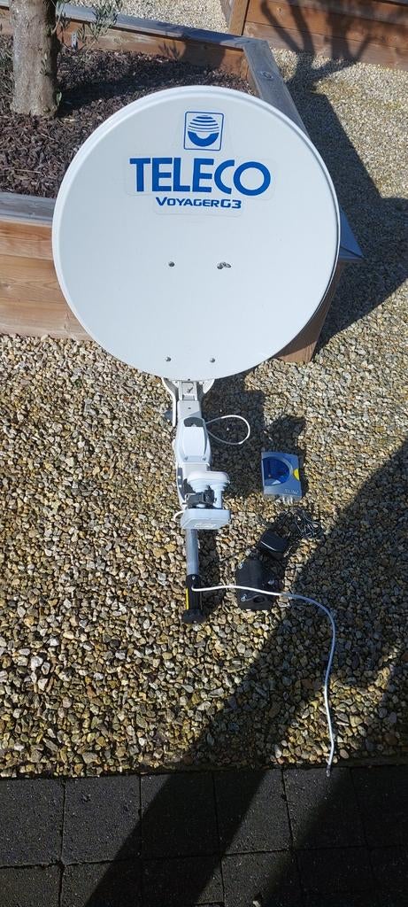 Schotelantenne + duo LNB + manuele regeling+satteliet finder, Ophalen, Gebruikt