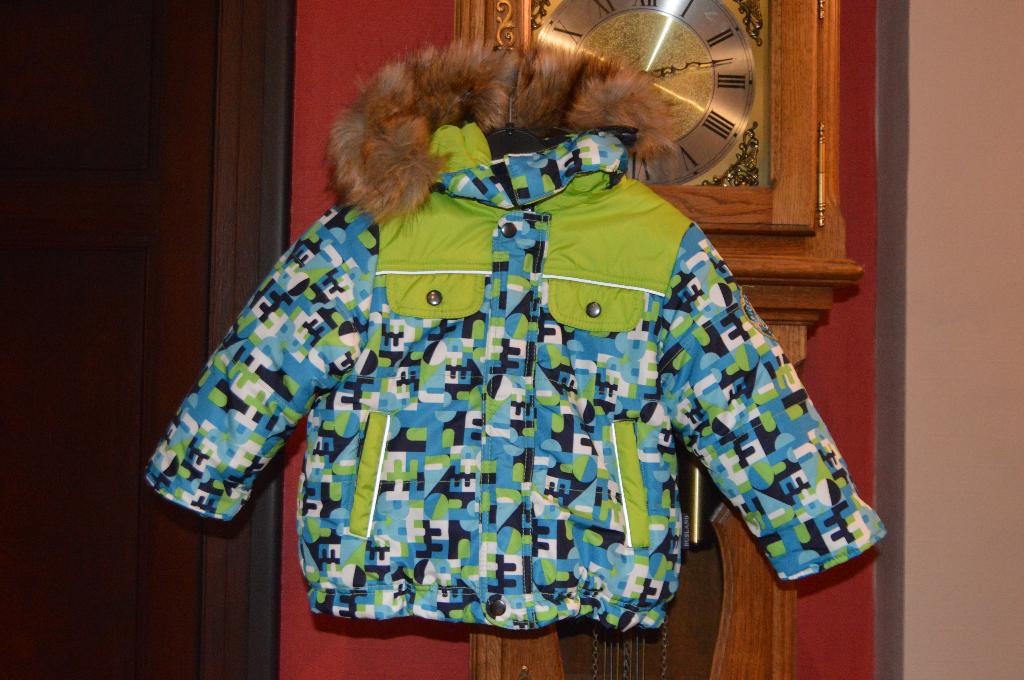 Veste Parka Blouson de ski T98cm ou 2/3A comme NEUVE!, Enlèvement ou Envoi, Comme neuf, Garçon ou Fille, Manteau