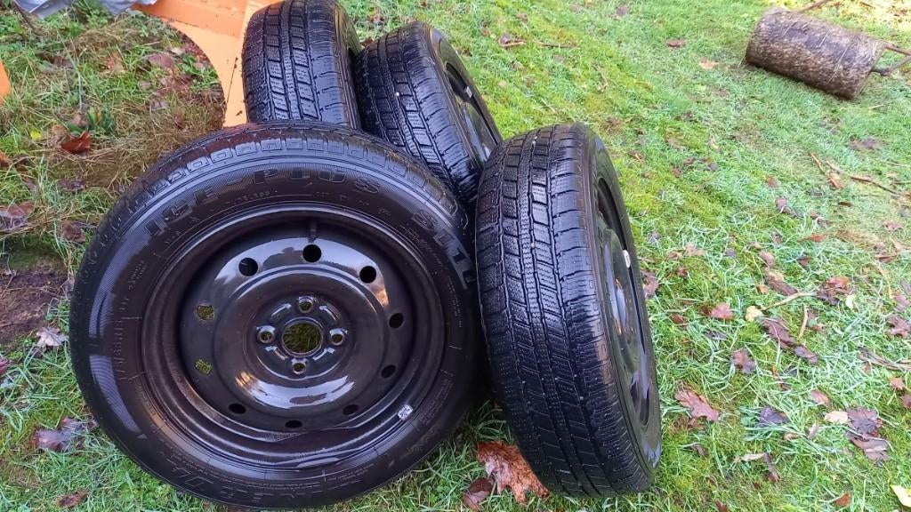Winterbanden 175/65 R15 Minerva ICE PLUS, Ophalen, Gebruikt, 15 inch, 175 mm