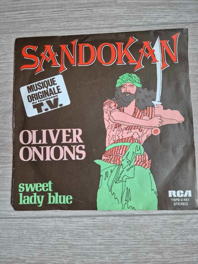 Singel Oliver Onions, Ophalen of Verzenden