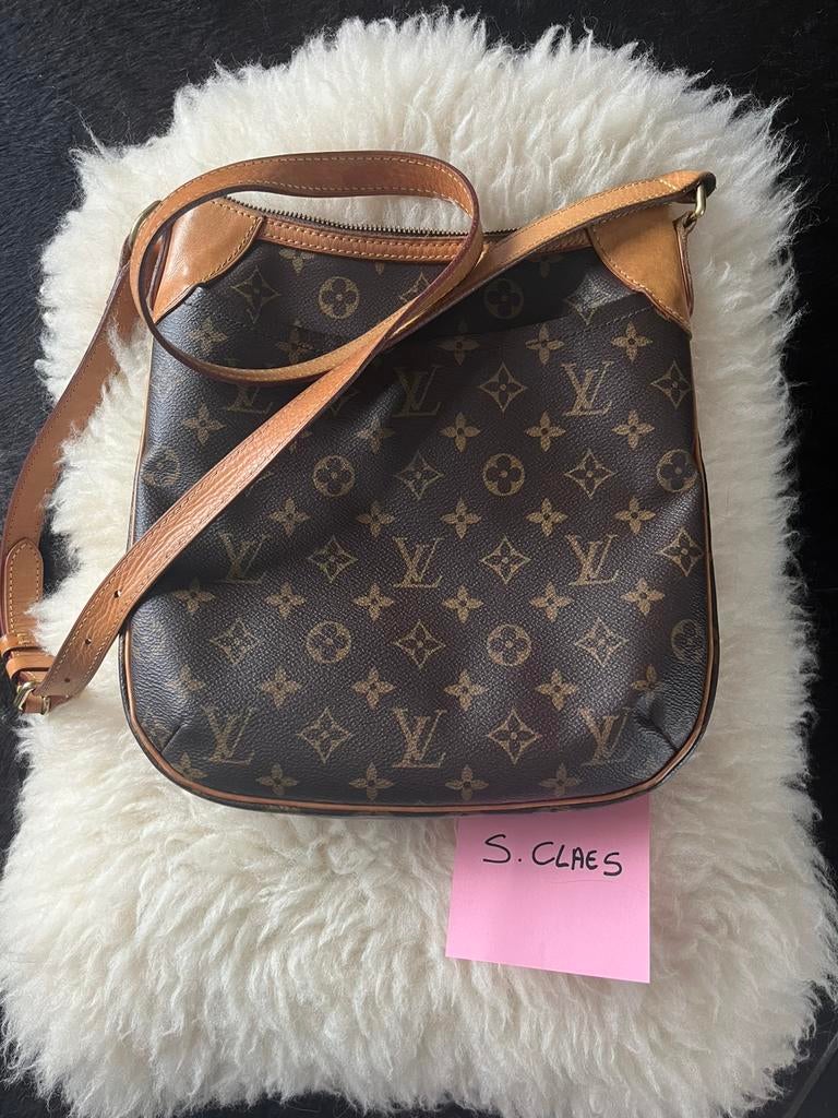 Louis Vuitton Odeon, Ophalen, Gebruikt