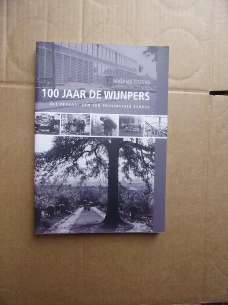 LEUVEN : 100 jaar DE WIJNPERS  BOEK + CD, Enlèvement ou Envoi, Comme neuf