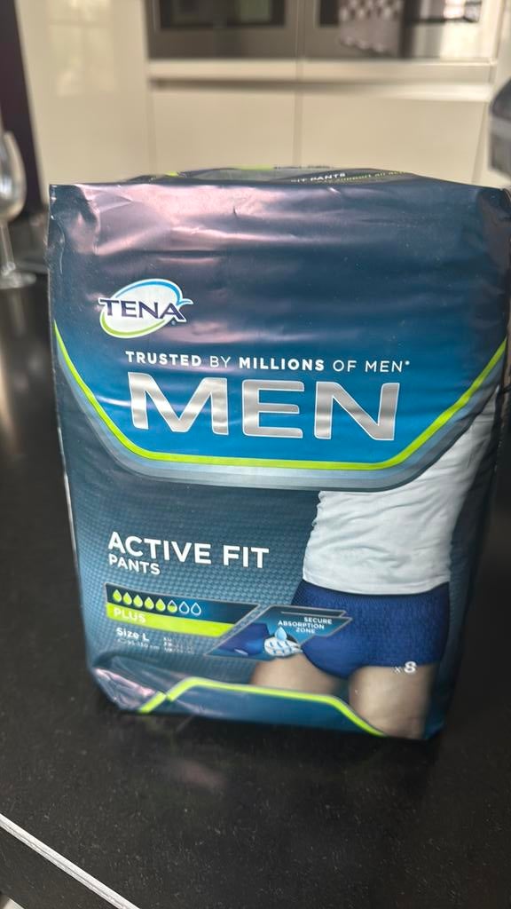 Tena Men maat L, Diversen, Ophalen of Verzenden, Zo goed als nieuw