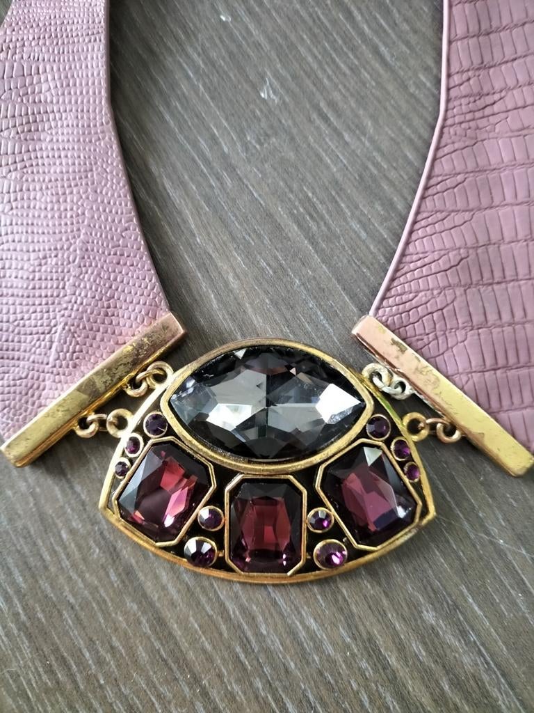 Mooie halsketting met sierstenen, Bijoux, Sacs & Beauté, Bijoux anciens, Enlèvement ou Envoi, Bronze, Pendentif, Doré