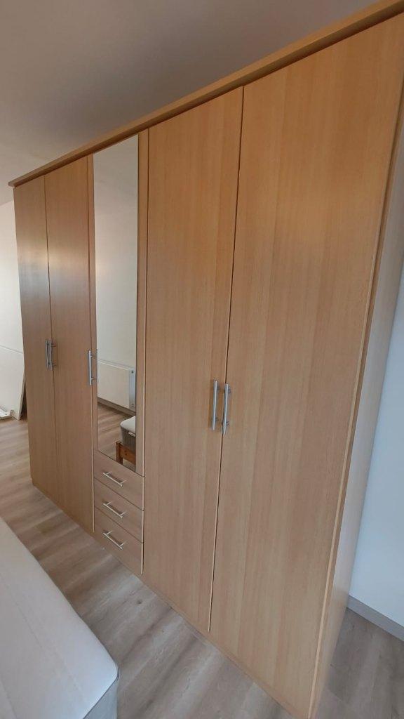Grote IKEA kleerkast inclusief reserveonderdelen, Kunststof, Gebruikt, 200 cm of meer, Bruine houtkleurige IKEA kleerkast
