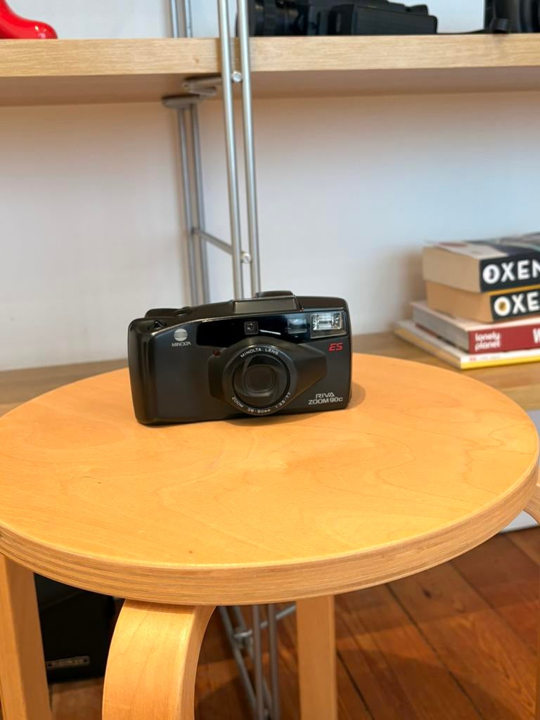 Minolta Riva Zoom 90c, Enlèvement, Comme neuf, Compact, Minolta