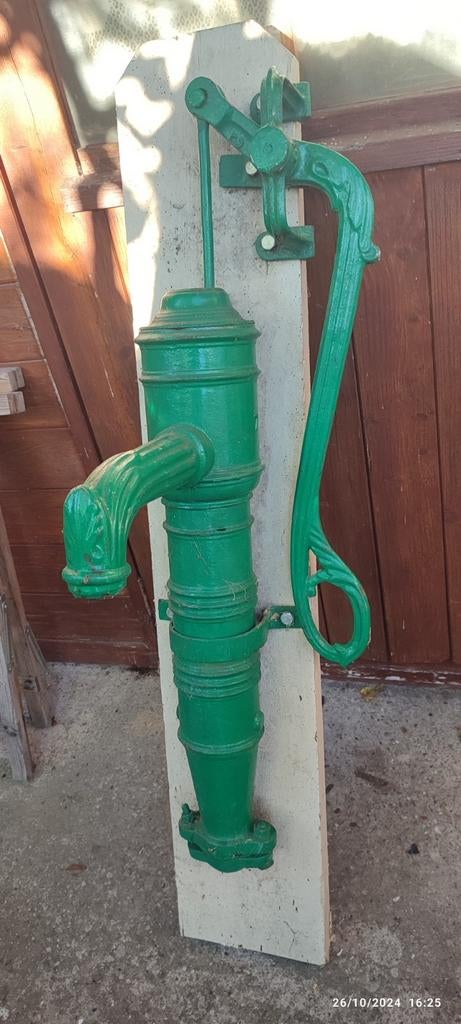 Oude gietijzeren waterpomp., Tuin en Terras, Ophalen, Gebruikt, Handmatig, Dompelpomp