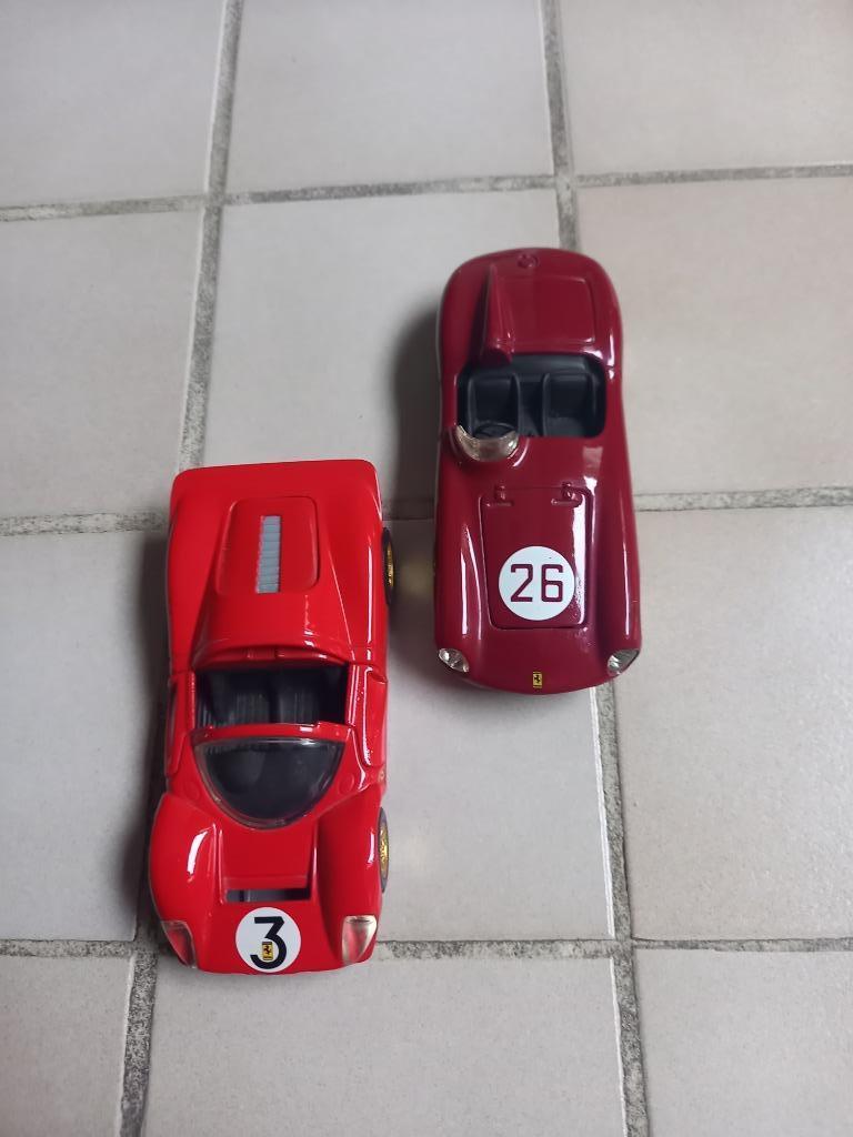ferrari 330 P4 en  ferrari 750 monza, Hobby & Loisirs créatifs, Enlèvement, Comme neuf