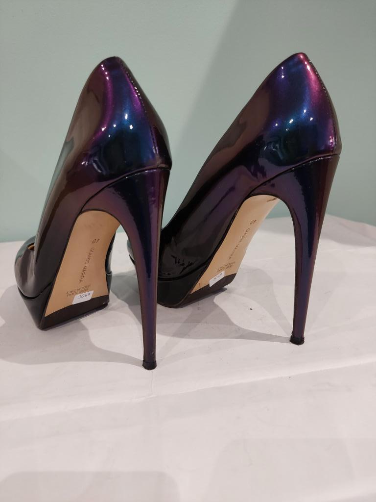 650C* Gianni MARRA escarpins bleu/vert cuir verni (40), Escarpins, Gianni Marra, Comme neuf, Bleu
