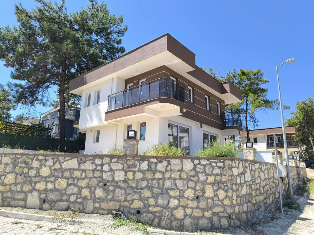 Villa duplex à vendre à Kuşadası, à 1200 mètres de la mer, Woonhuis, 2 kamers, Turkije, Kuşadası