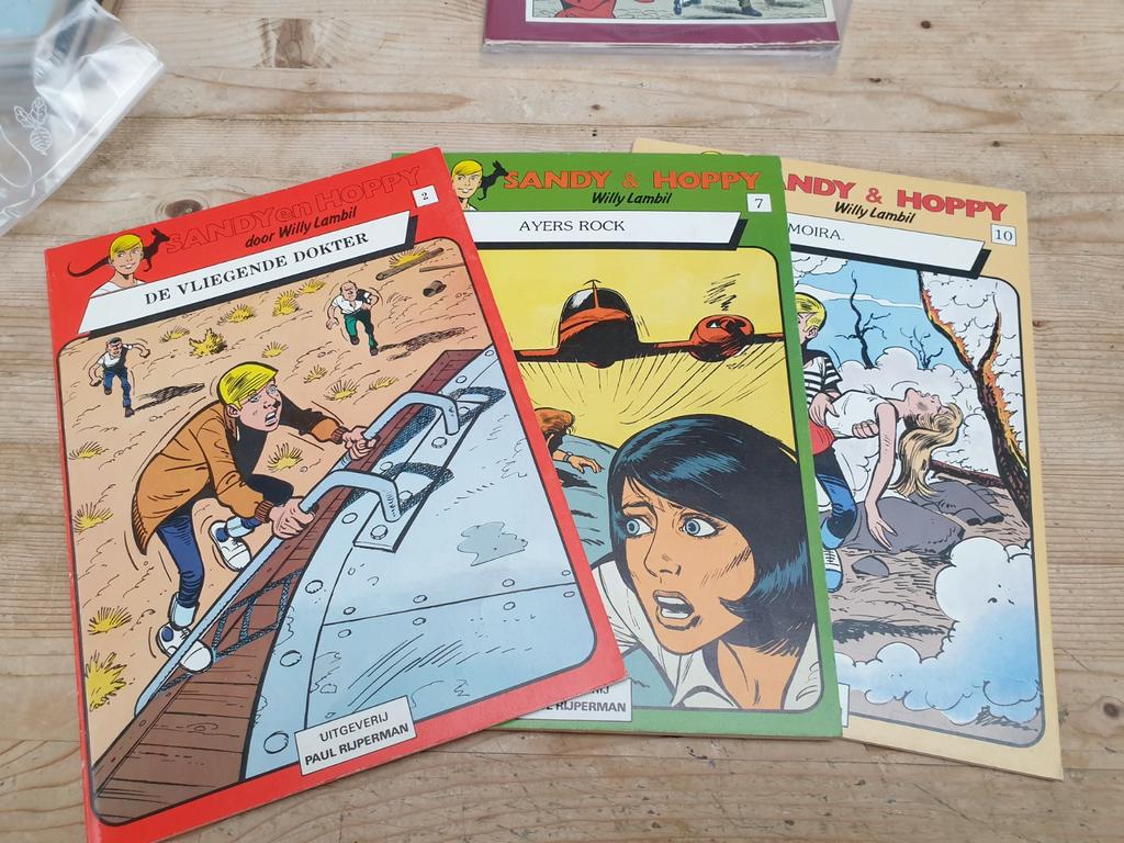 3 x SANDY en HOPPY Rijperman 2. 7 en 10 Robbedoes weekblad, Livres, Enlèvement ou Envoi, Comme neuf