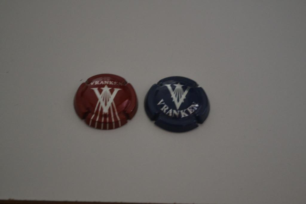 2 capsules de champagne Vranken, Ophalen, Gebruikt