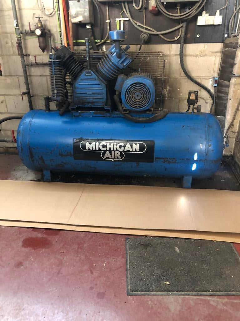 compresseur d'air michigan, Enlèvement, Comme neuf