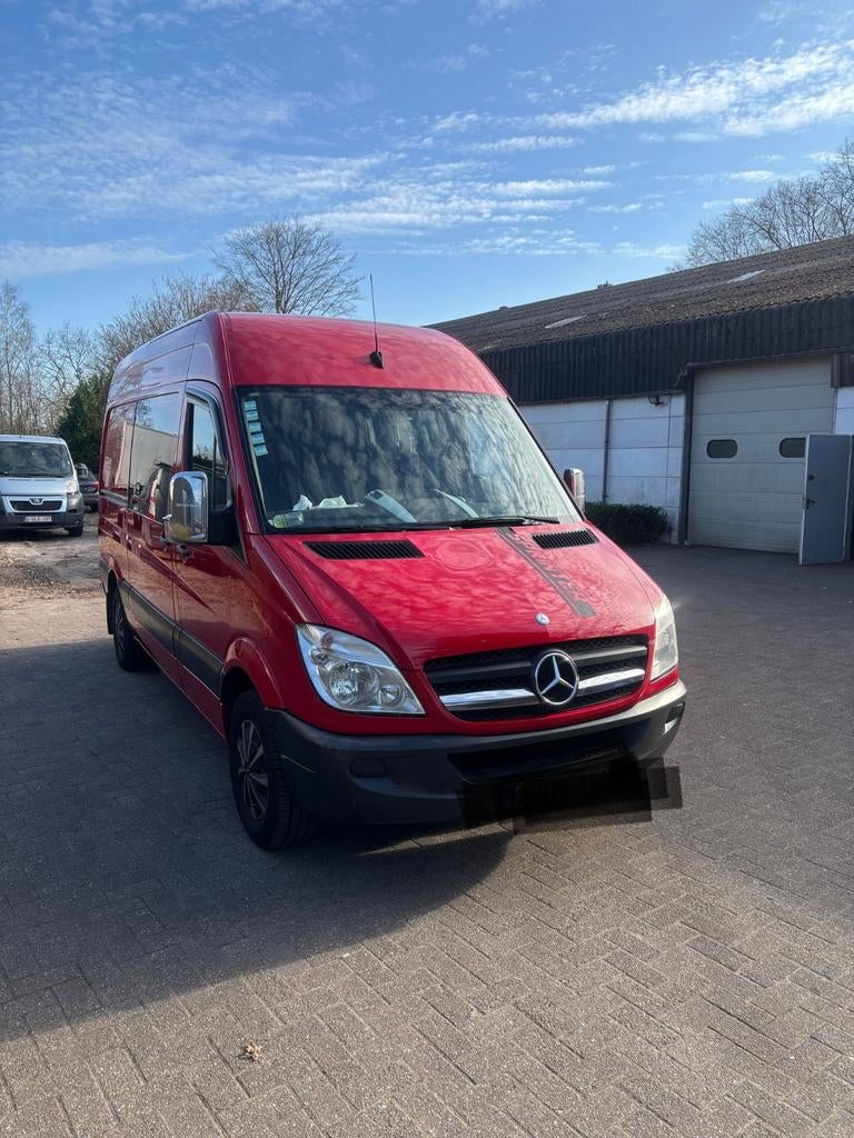 Mercedes  -Benz, Bedrijf, Te koop