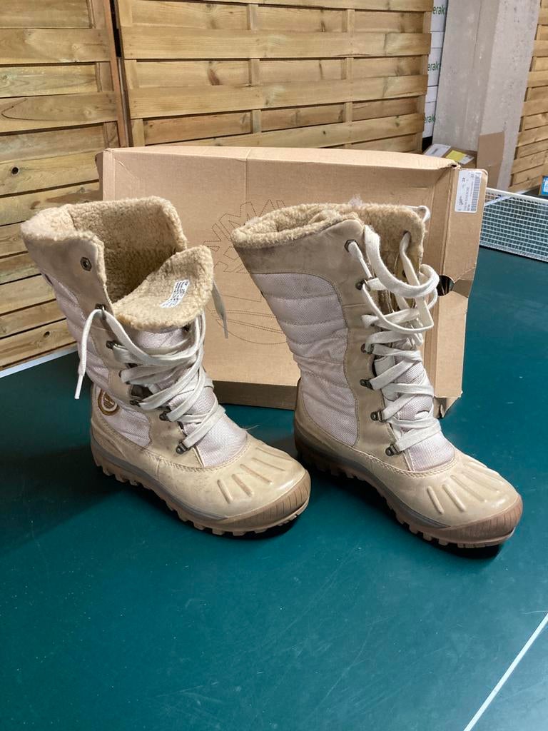 Timberland sneeuwbotten dames maat 39, Ophalen, Zo goed als nieuw