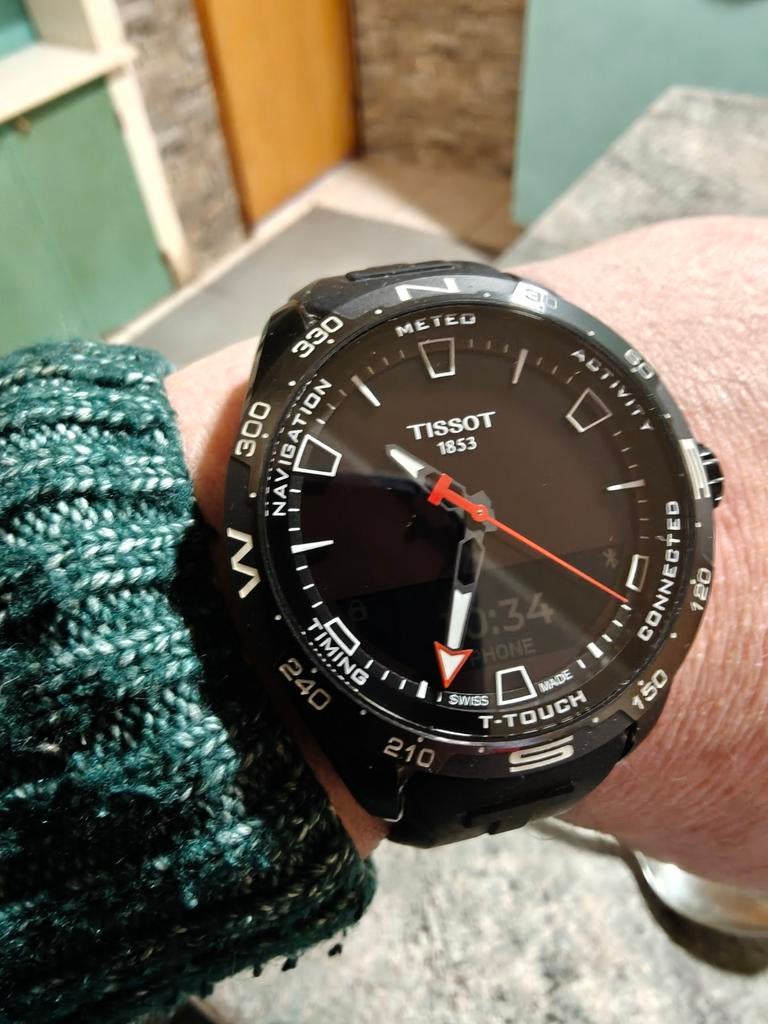 Montre connectée solaire Tissot T touch à vendre., Enlèvement ou Envoi