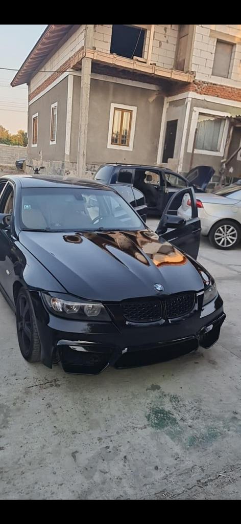 Bmw 318d, Enlèvement, BMW