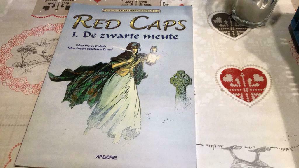 Red caps(d), Ophalen of Verzenden, Zo goed als nieuw
