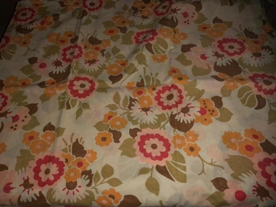 Vintage - Twee grote handgemaakte kussenslopen 75 x 67, Hobby en Vrije tijd, Stoffen en Lappen, Gebruikt, Overige kleuren, 30 tot 120 cm