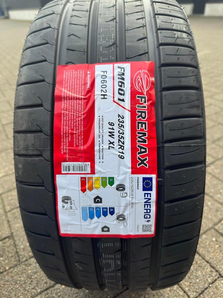 235 35 ZR19 91W XL Zomer FIREMAX STUK PRIJS : 81€ !NIEUW!, Enlèvement, Neuf, BMW