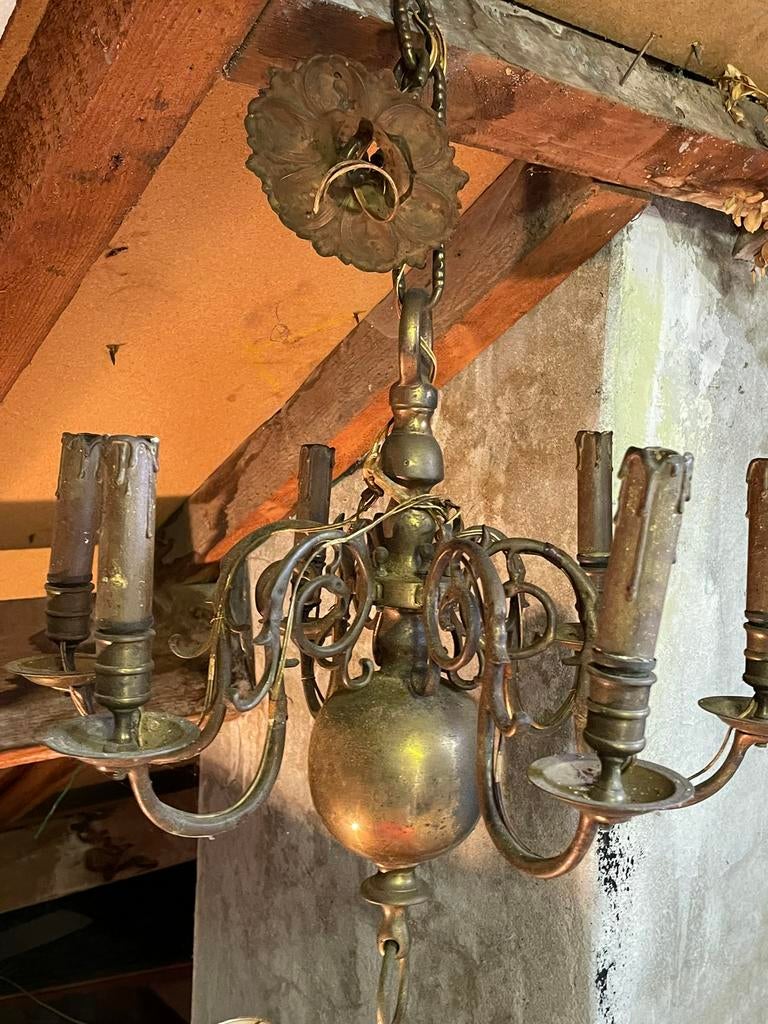 Lustre en cuivre, Enlèvement, Cuivre