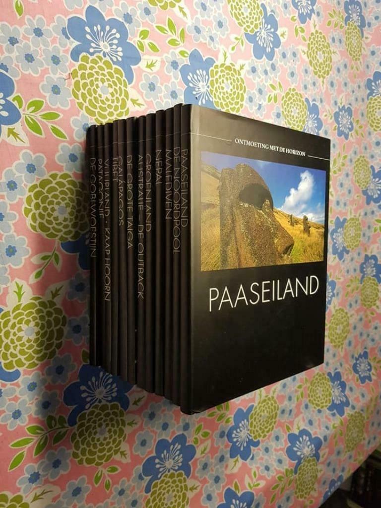 Lot boeken "Ontmoeting met de horizon", Ophalen of Verzenden, Gelezen