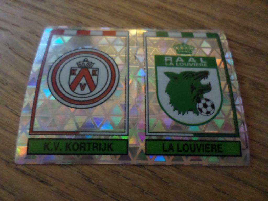 Embleem KORTRIJK- LA LOUVIERE Panini Voetbal België 95 nº365, Ophalen of Verzenden, Nieuw, Spelerskaart