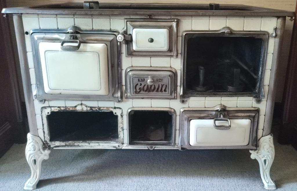Ancien poêle (Godin) n°1940 cuisinière avec fers à repasser, Enlèvement, Utilisé, Bois, Autoportant