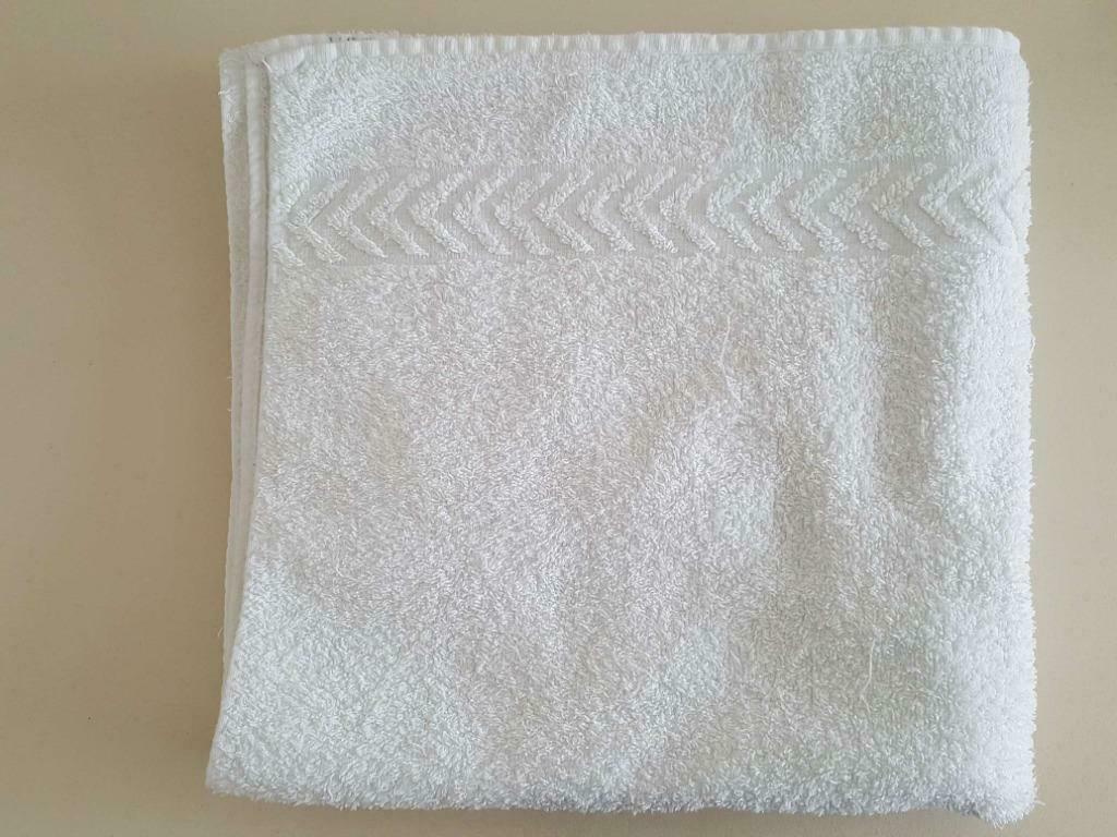 grande serviette de bain essuie blanc 121 x 64, Enlèvement ou Envoi, Blanc, Serviette