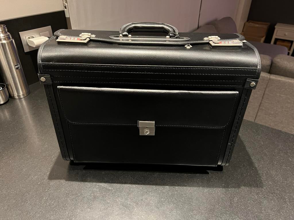 Pilotenkoffer NIEUW, Handtassen en Accessoires, 45 tot 55 cm, Ophalen of Verzenden, Nieuw, Slot