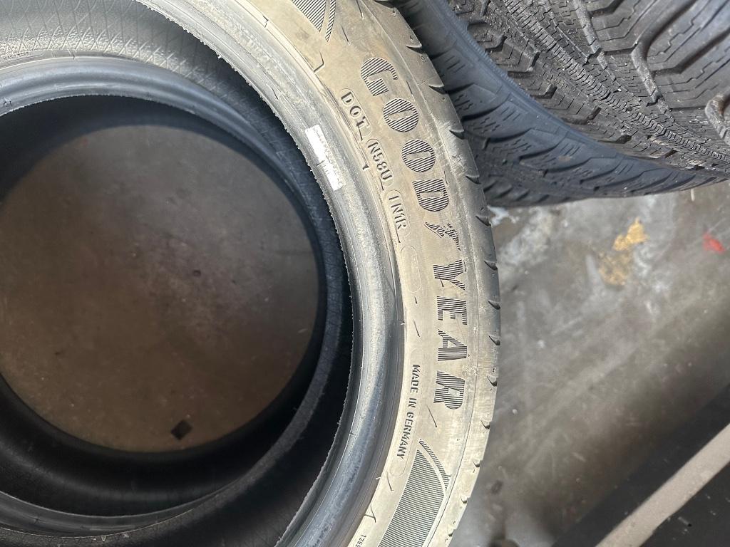 2 pneus 245/45/18 en 100w, 245 mm, Pneus été, Enlèvement, Utilisé