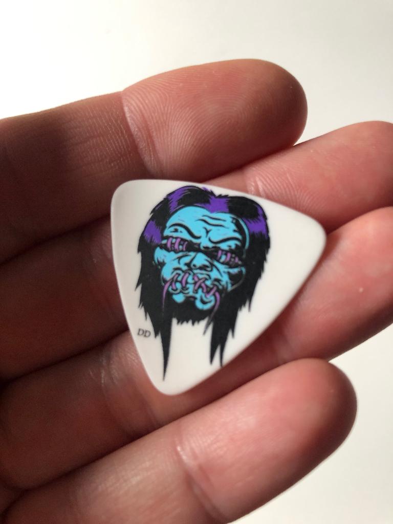Metallica Robert Trujillo bass 2010  tour zombie plectrum, Ophalen of Verzenden, Zo goed als nieuw