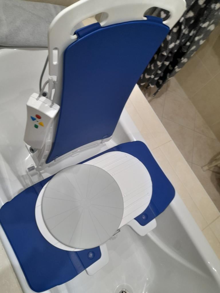 Siege medical  pour bain electrique avec 5annee de Garantie, Enlèvement