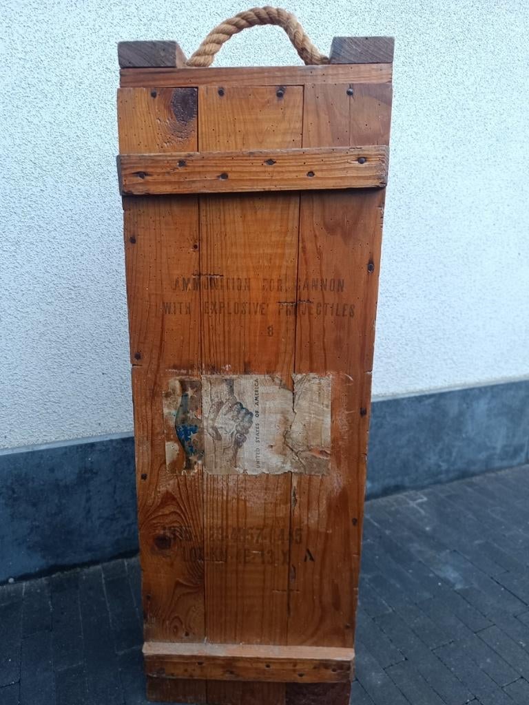 Oude munitiekist, Ophalen