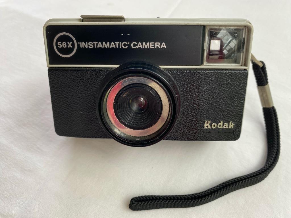 Kodak 56x instamatic camera + filmrol (vintage), Enlèvement ou Envoi, Utilisé, Compact, Kodak