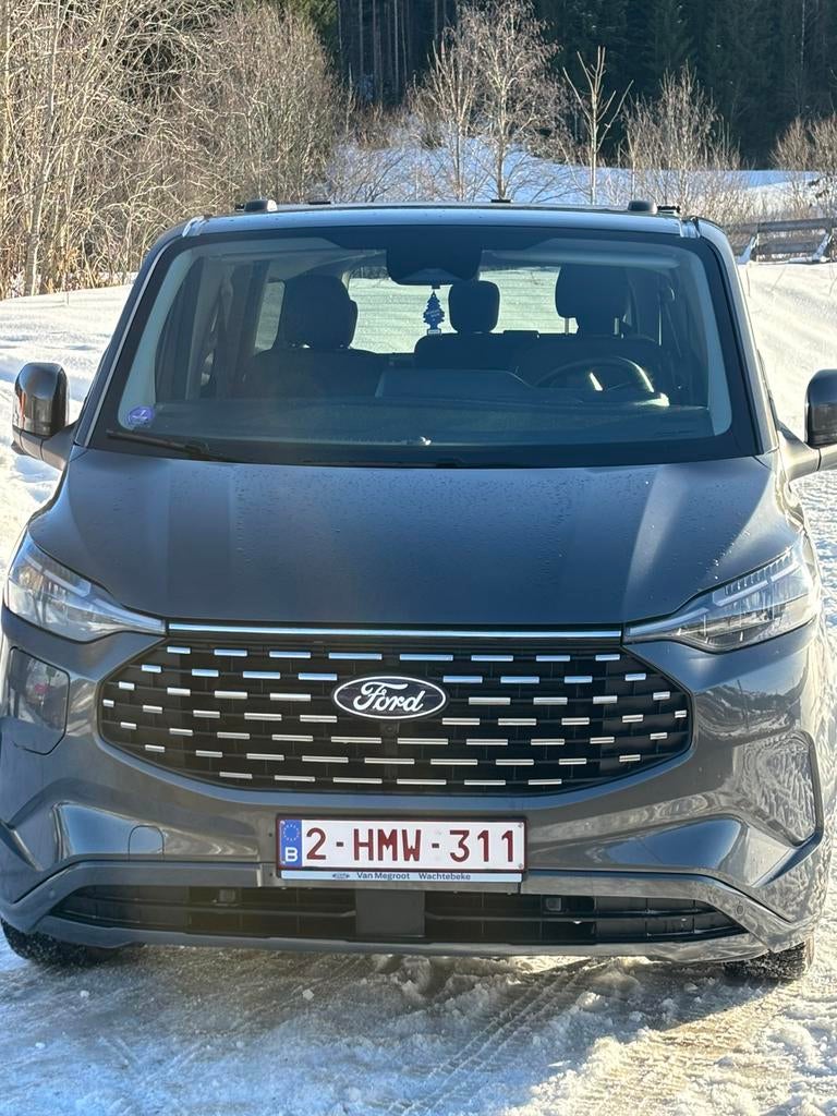 A louer, option complète : mini bus 8 personnes