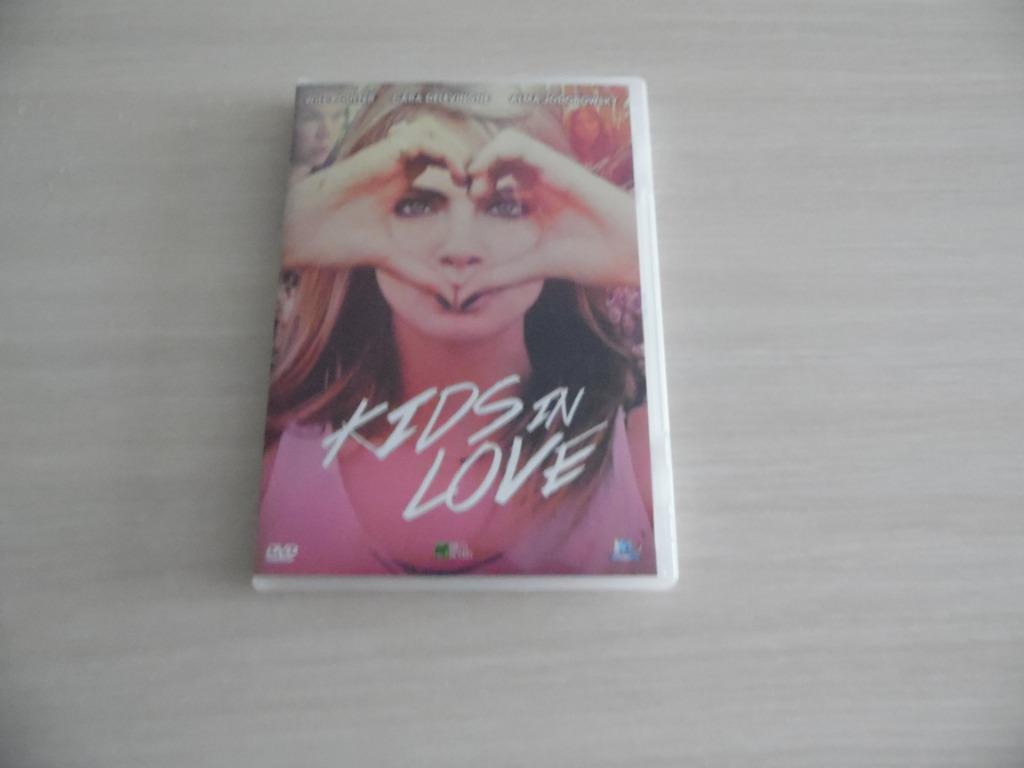 VERLIEFDE KINDEREN, Cd's en Dvd's, Dvd's | Komedie, Zo goed als nieuw, Alle leeftijden, Ophalen of Verzenden