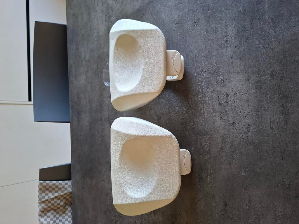 Twee hoofdsteunen voor jacuzzi, Ophalen, Zo goed als nieuw