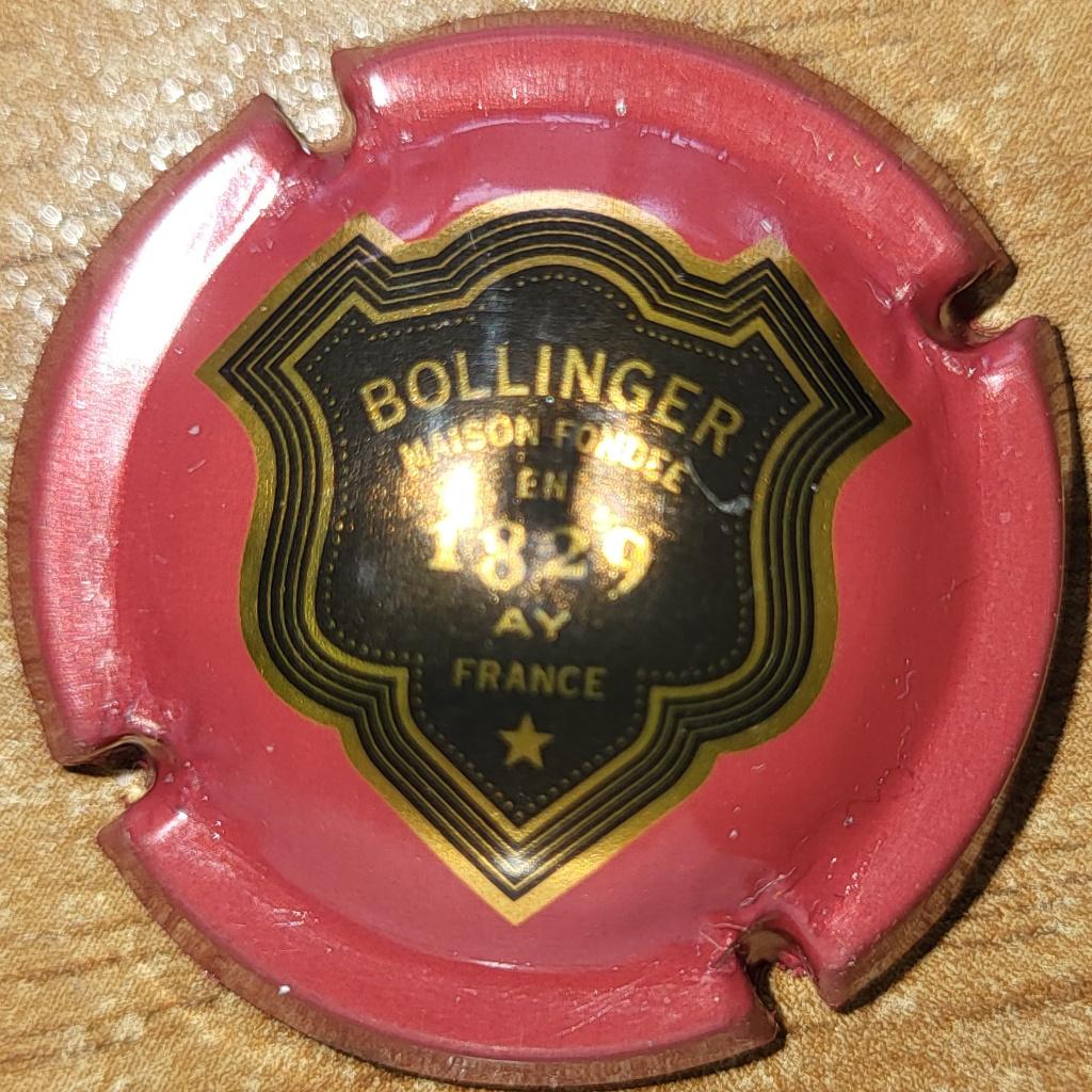 Capsule Champagne BOLLINGER Rouge clair/noir/or nr.51a, Collections, Vins, Enlèvement ou Envoi, Neuf, France, Champagne