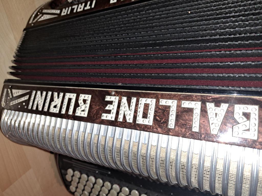 Accordeon ballone burini, Musique & Instruments, Musiques & Instruments Autre, Enlèvement